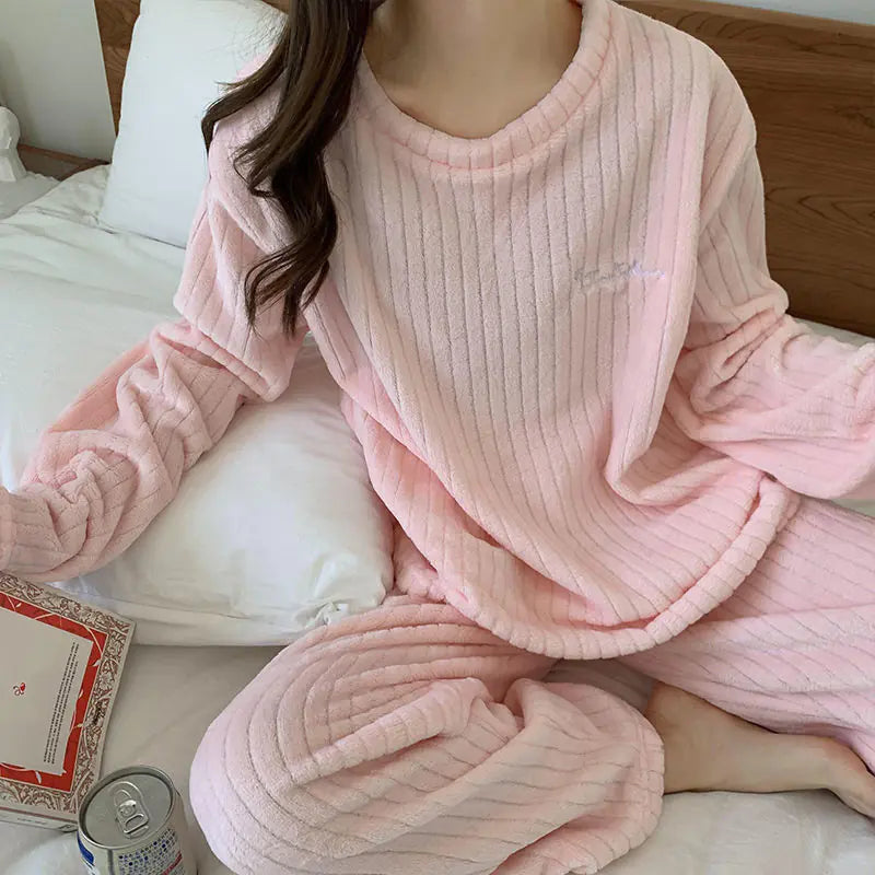 Winter Soft Velvet Pyjamas Set